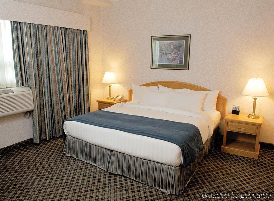 ベストウエスタン プラス カールトン プラザ ホテル ビクトリア 部屋 写真